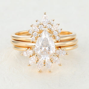 Aurora-1.5 Carats Pear Moissanite Cluster Bridal Ring Set