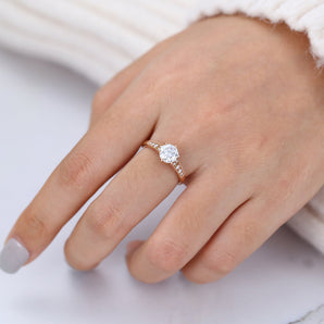 Kelsey-0.88 Carats Round Moissanite vintage Engagement Ring