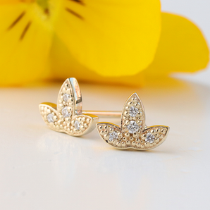 Evelyn- 0.05 TCW Round Moissanite leaf Stud Earrings