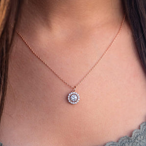 Evelyn-1.50 Carats Round Moissanite Halo Necklace