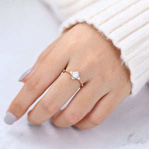 Kiera-0.41 Carats Round Moissanite Vintage Engagement Ring